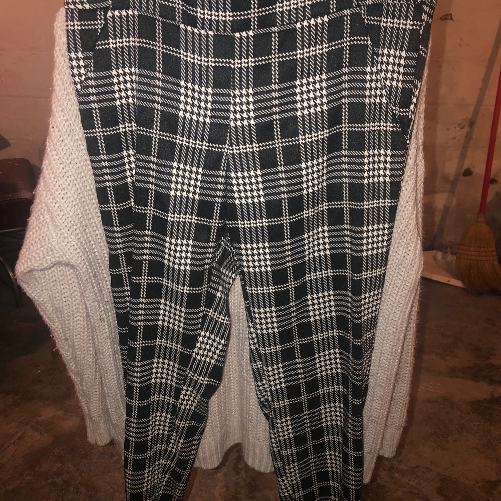 Black and white Plaid dress pants